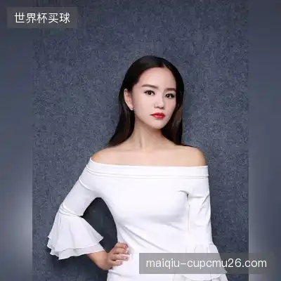 崔鹭月
